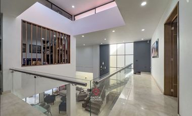 Casa de Lujo en Venta en Villa Verona Zapopan