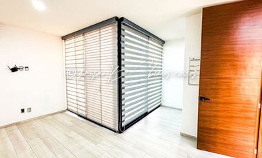 Casa en Venta en Parques Vallarta | 4 Recámaras, Roof Garden y Paneles Solares
