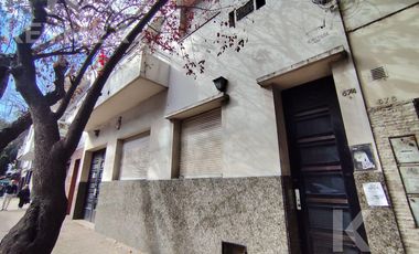 Casa en  calle 54 entre 8 y 9