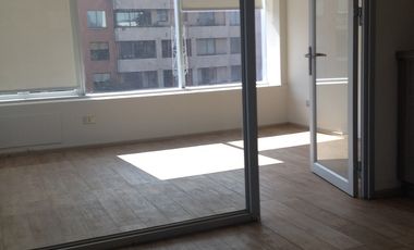OFICINA EN ARRIENDO A PASOS DE PLAZA ÑUÑOA
