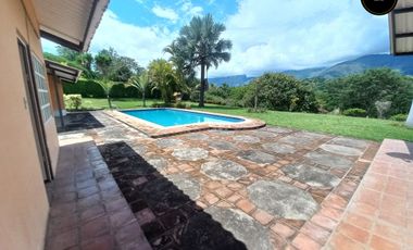 Quinta Hacienda de venta en La Unión San Antonio – código:21764