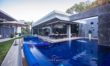 Casa en Venta en El Palomar de lujo con Alberca