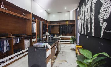 Casa en Venta en El Palomar de lujo con Alberca