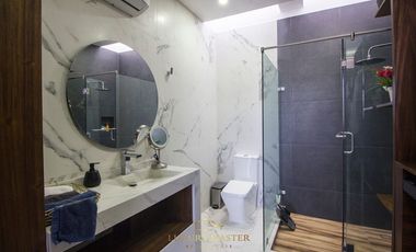 Casa en Venta en El Palomar de lujo con Alberca