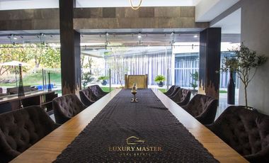 Casa en Venta en El Palomar de lujo con Alberca