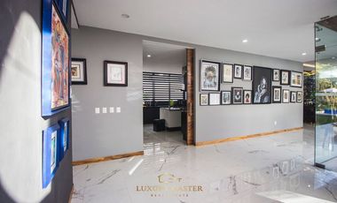 Casa en Venta en El Palomar de lujo con Alberca