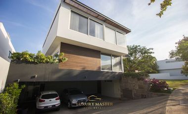 Casa en Venta en Bosque de los Lagos Coto en Andares