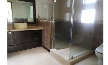 Renta de casa en condominio en el Manantial Metepec