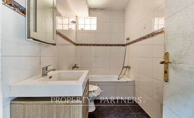 Amplia casa para diversos usos en sector residencial