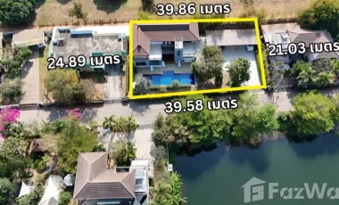 Spacious Luxury Home with Private Pool and Mountain View