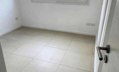 3 AMB EN P.B. C/ PILETA, GALERIA y COCHERA.