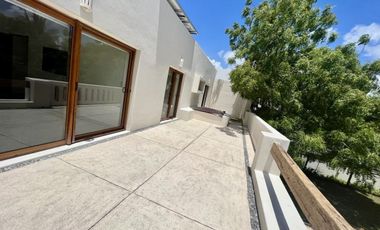 CASA  EN RENTA RESIDENCIAL VILLA MAGNA CON O SIN MUEBLES CANCÚN QUINTANA ROO