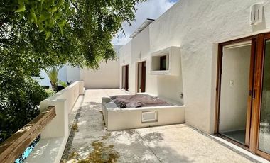 CASA  EN RENTA RESIDENCIAL VILLA MAGNA CON O SIN MUEBLES CANCÚN QUINTANA ROO
