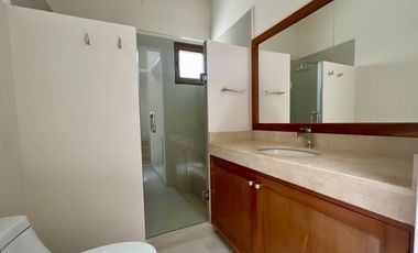 CASA  EN RENTA RESIDENCIAL VILLA MAGNA CON O SIN MUEBLES CANCÚN QUINTANA ROO