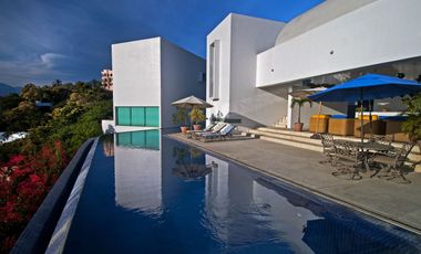 CASA ESTILO MEXICANO, FRACC. LA PUNTA, MANZANILLO
