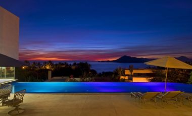 CASA ESTILO MEXICANO, FRACC. LA PUNTA, MANZANILLO