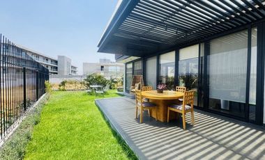 CASA EN RENTA EN LOMAS DEL CAMPANARIO IV (CON RECÁMARA EN PB)