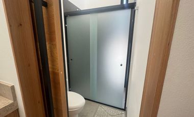 CASA EN RENTA EN LOMAS DEL CAMPANARIO IV (CON RECÁMARA EN PB)