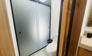CASA EN RENTA EN LOMAS DEL CAMPANARIO IV (CON RECÁMARA EN PB)
