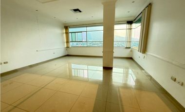 Los Ceibos, Oficina en Renta, 42.27m2, 1 Ambiente