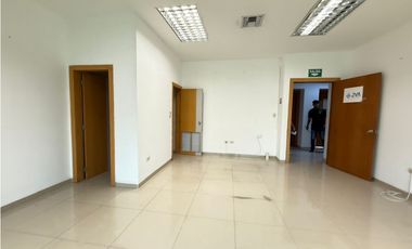 Los Ceibos, Oficina en Renta,  38.69m2, 1 Ambiente