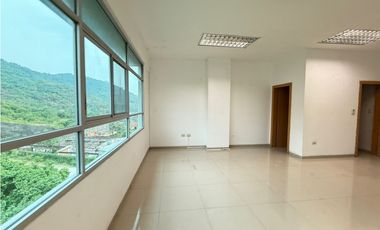 Los Ceibos, Oficina en Renta,  38.69m2, 1 Ambiente