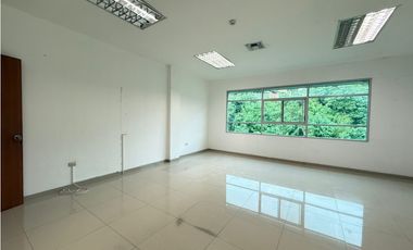Los Ceibos, Oficina en Renta,  38.69m2, 1 Ambiente