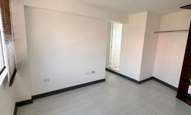 ALQUILER  DEPARTAMENTO EN LA AV. LA MERCED SURCO