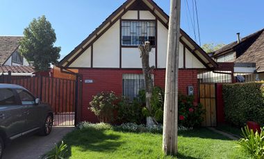 Casa en venta en LA REINA