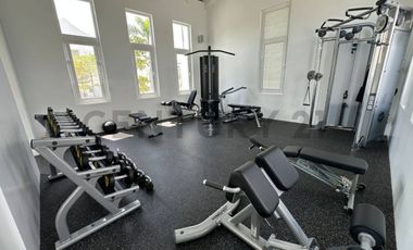 Casa de estreno con acabados de lujo en Urbanización Aires Norte