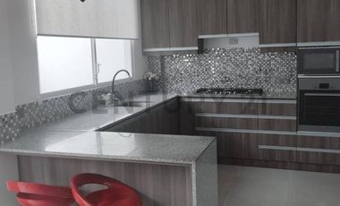 VENTA DE VIVIENDA EN URBANIZACION PRIVADA