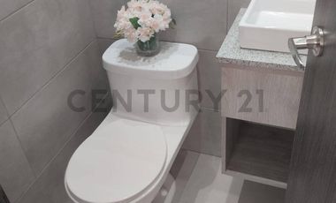 VENTA DE VIVIENDA EN URBANIZACION PRIVADA