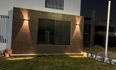 ESTRENA CASA EN RENTA EN RESERVA SAN NICOLAS AL PONIENTE DE AGUASCALIENTES
