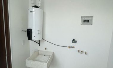 EN RENTA CASA NUEVA EN COTO RESERVA SAN NICOLAS AL PONIENTE DE AGUASCALIENTES