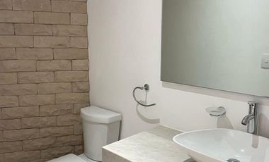 EN RENTA CASA NUEVA EN COTO RESERVA SAN NICOLAS AL PONIENTE DE AGUASCALIENTES