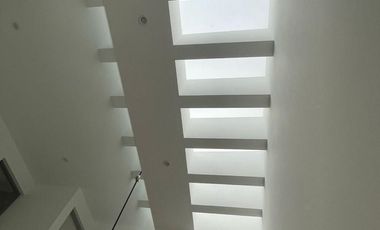 EN RENTA CASA NUEVA EN COTO RESERVA SAN NICOLAS AL PONIENTE DE AGUASCALIENTES