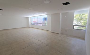 Renta Oficina 640 m², Juárez, Cuauhtémoc- ACONDICIONADA