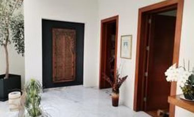 Hermosa Casa Recien remodelada