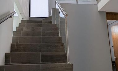 Casa en Venta Y Renta Zibata, Recámara P/B, Roof Garden, Cuarto de Servicio