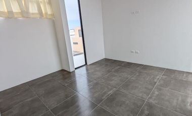 Casa en Venta Y Renta Zibata, Recámara P/B, Roof Garden, Cuarto de Servicio