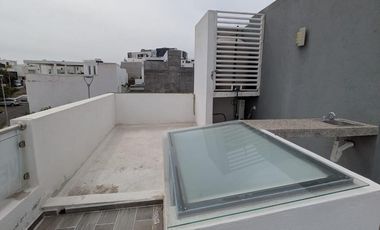Casa en Venta Y Renta Zibata, Recámara P/B, Roof Garden, Cuarto de Servicio
