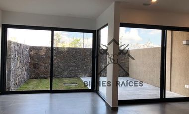 Loft en Venta-Renta Zibata, Terraza-Jardín, Concepto Abierto
