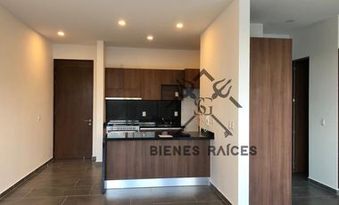 Loft en Venta-Renta Zibata, Terraza-Jardín, Concepto Abierto