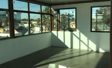 Se vende edificio comercial de 4 pisos en Loteo Abaroa.