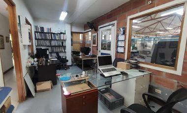 VENTA de BODEGAS en COPACABANA