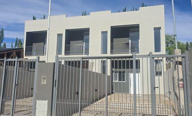 Venta Dúplex 2 dormi - Rincón del Valle - Centenario