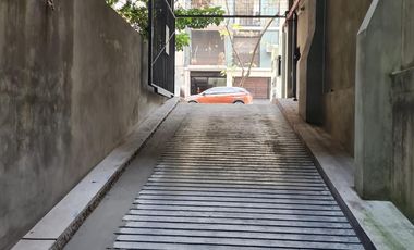 Cochera cubierta en Palermo Soho. Portón automático en subsuelo. Fácil acceso