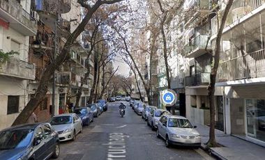 Cochera cubierta en Palermo Soho. Portón automático en subsuelo. Fácil acceso