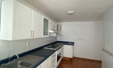 Renta casa con recamara en planta baja, Corregidora, Querétaro