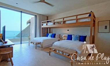 Casa en   venta a pie de playa Acapulco Diamante